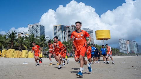 SHB Đà Nẵng muốn trụ lại V.League thì phải thay đổi!